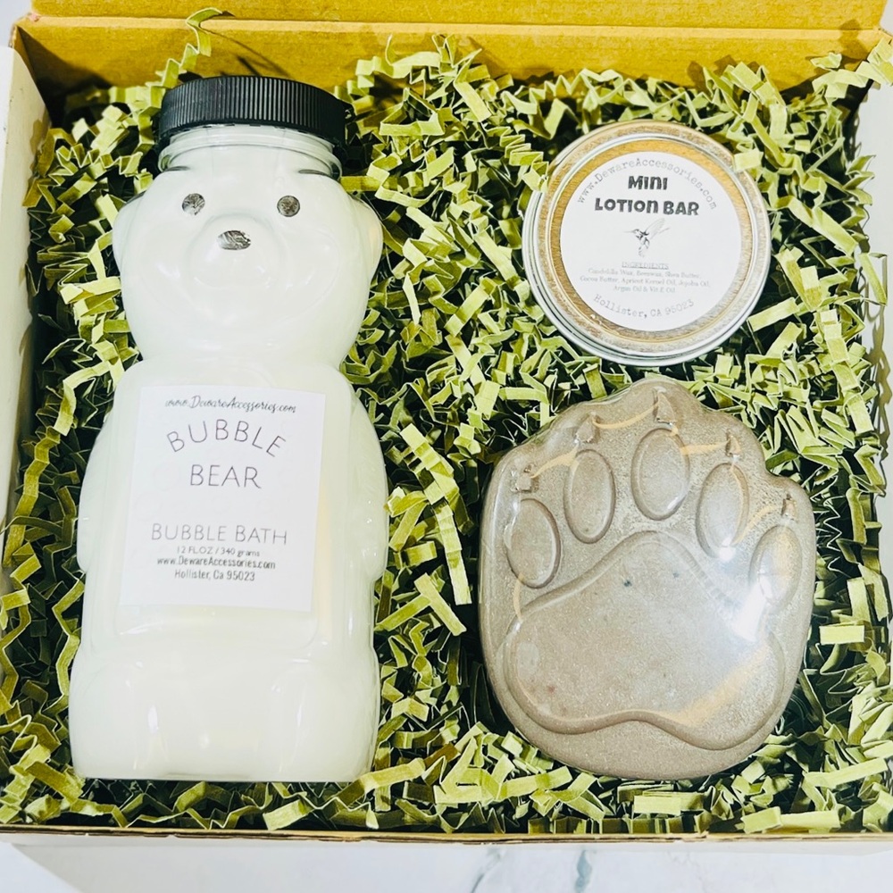 Bubble Bear Bath 3 Piece Set - Bear Paw Soap, Bear Bubble Bath & Lotion Bar
